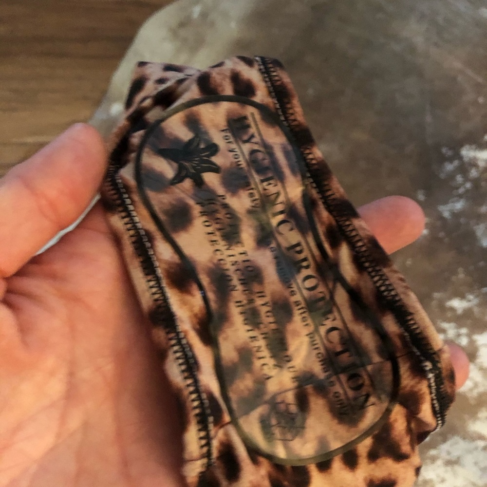 Monica hansen NWT leopard bikini  👙 - Picture 14 of 16